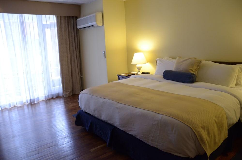 Conquistador & Conference Center 4*