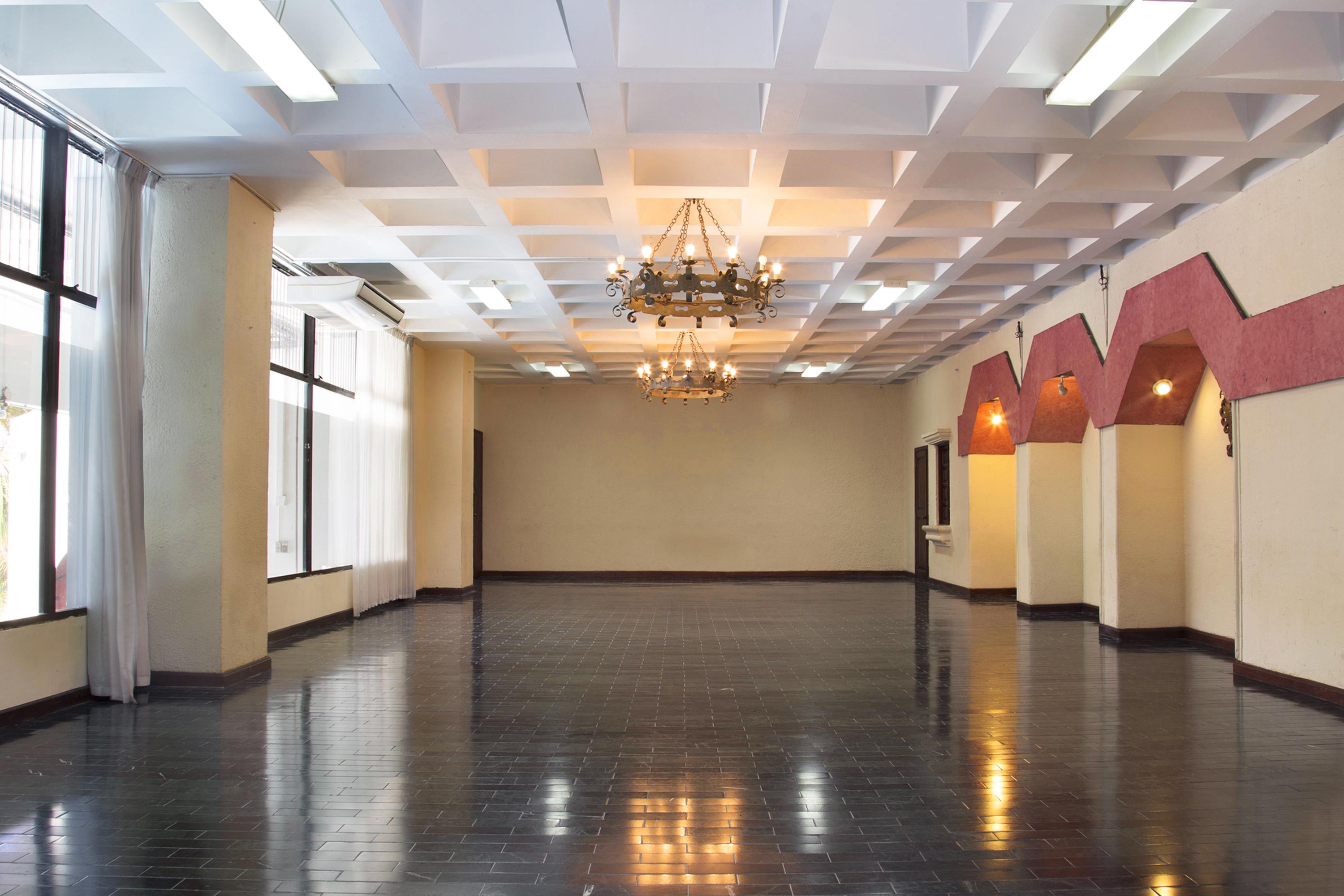 Hotel Conquistador & Conference Center 4*
