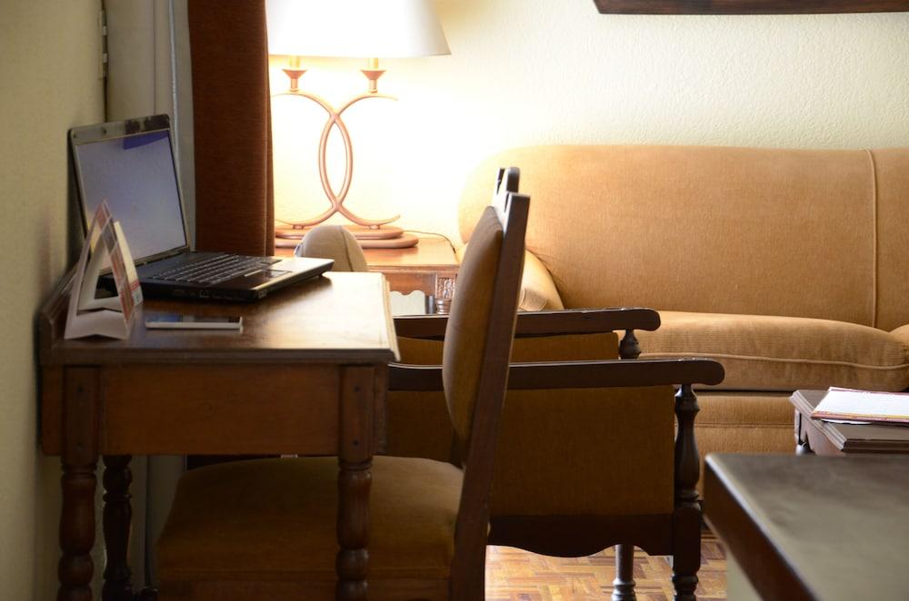 Conquistador & Conference Center Guatemala City
