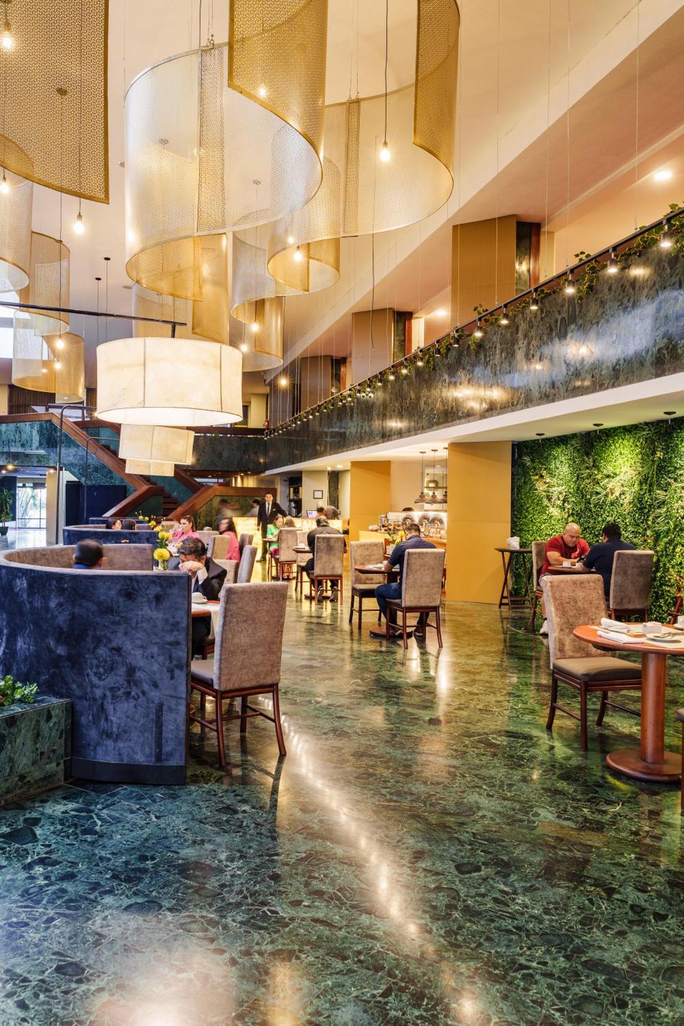Hotel Conquistador & Conference Center 4*