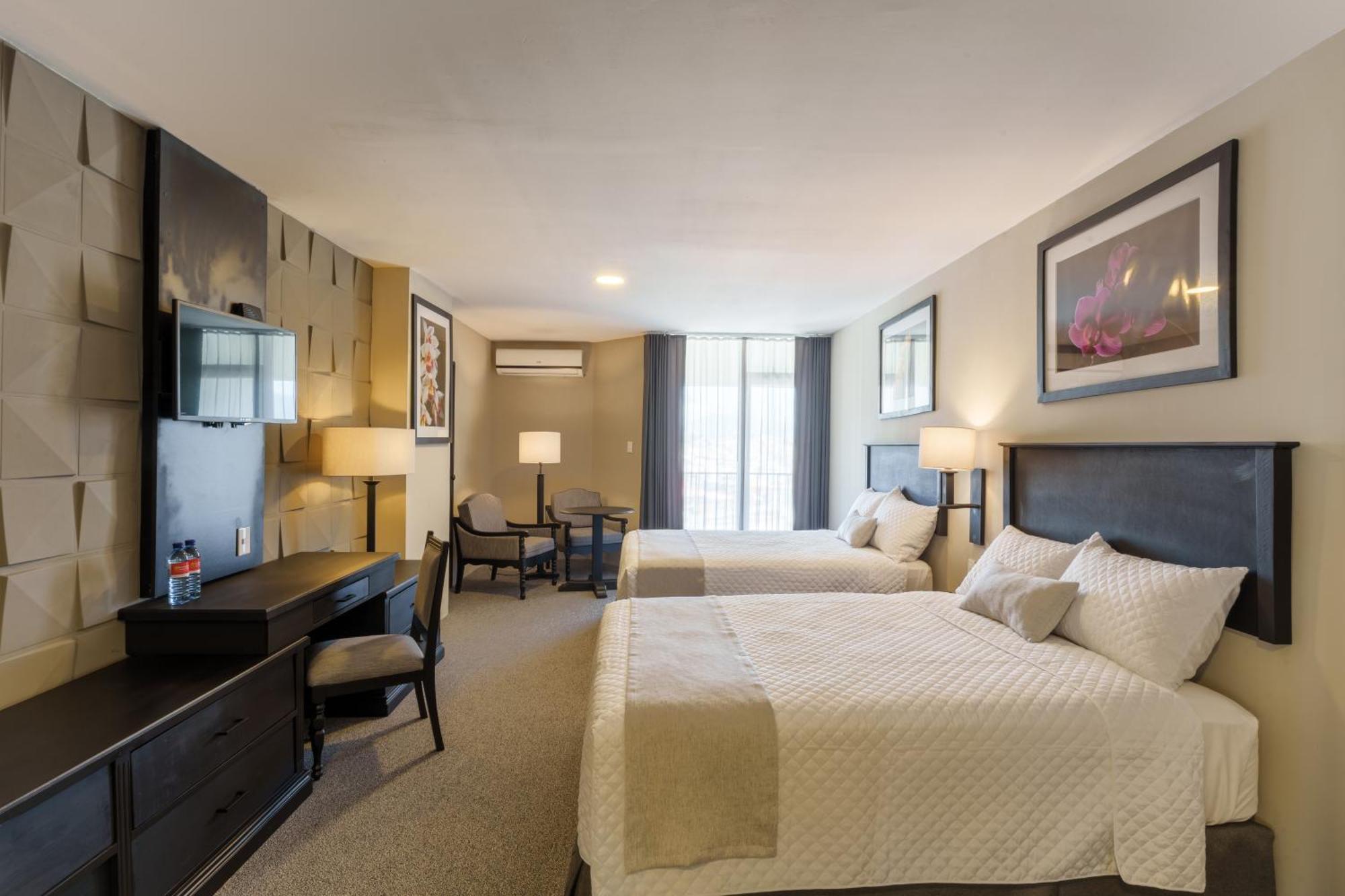 Conquistador & Conference Center Hotel